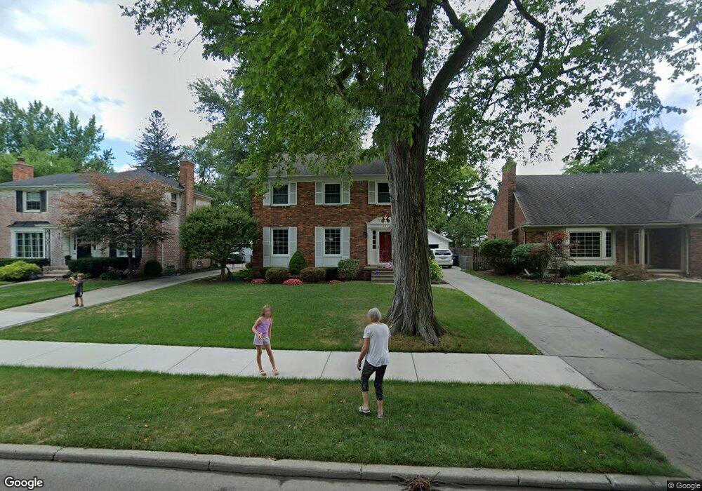 631 Barrington Rd, Grosse Pointe Park, MI 48230 - photo 1