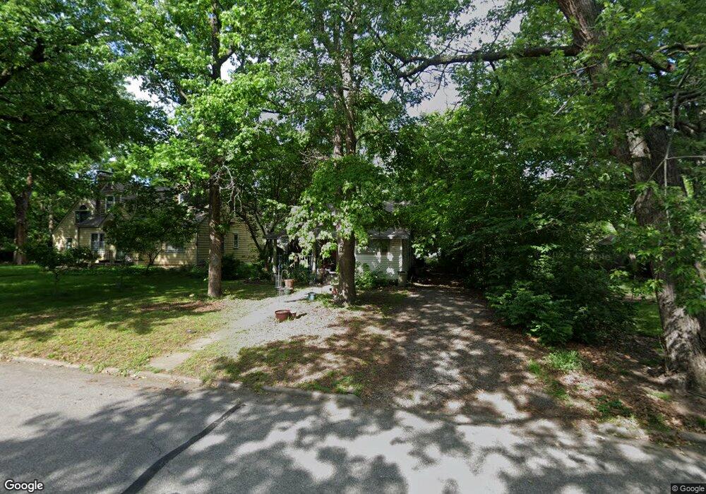 1611 SW Randolph Ave, Topeka, KS 66604 - photo 1