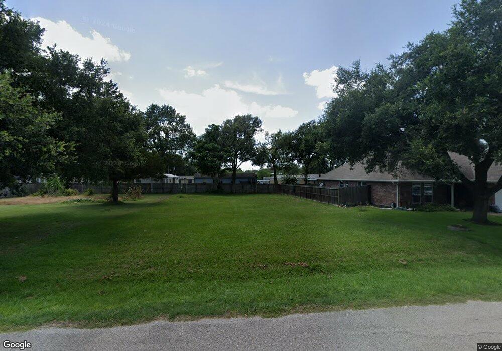 31915 Cypress Cir, Waller, TX 77484 - photo 1