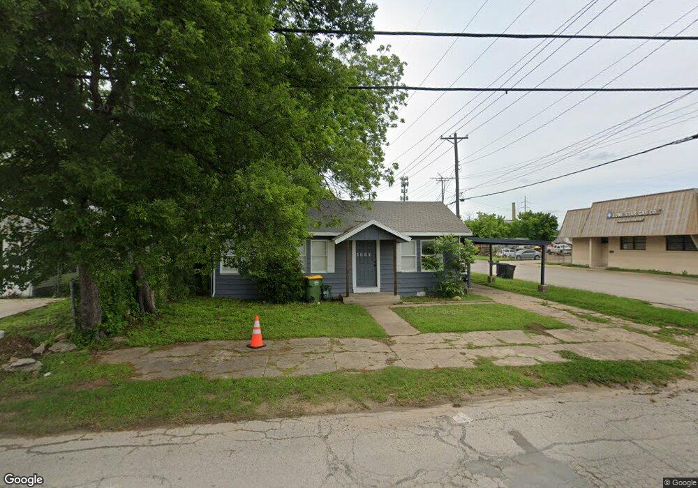 411 E Willingham St, Cleburne, TX 76031 - photo 1
