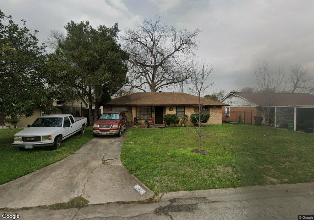 202 Red Ripple Rd, Houston, TX 77076 - photo 1