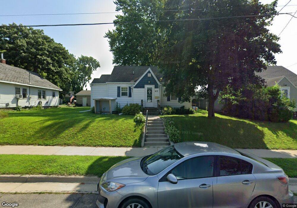 412 Saint Thomas Ave, Albert Lea, MN 56007 - photo 1