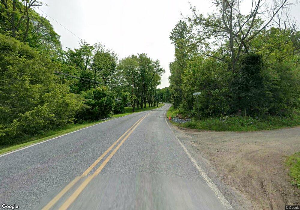 9042 Mountain Rd, Alburtis, PA 18011 - photo 1