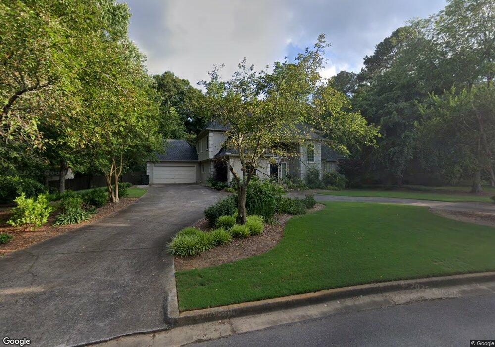 5110 Overlook Dr NE, Roswell, GA 30075 - photo 1