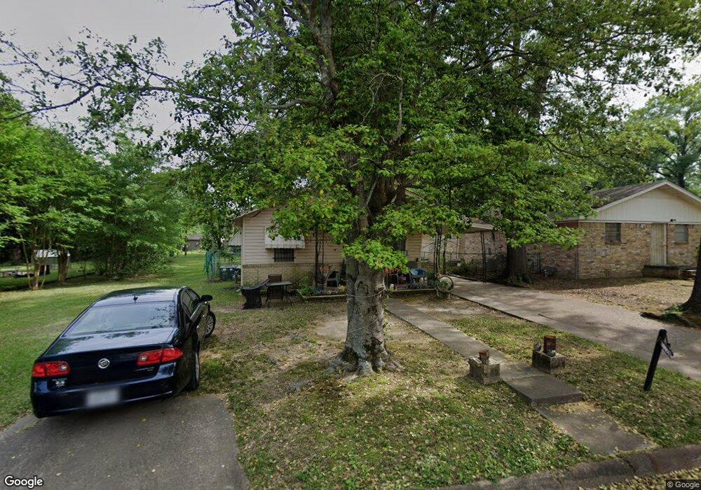 1321 W 10th St, Texarkana, TX 75501 - photo 1