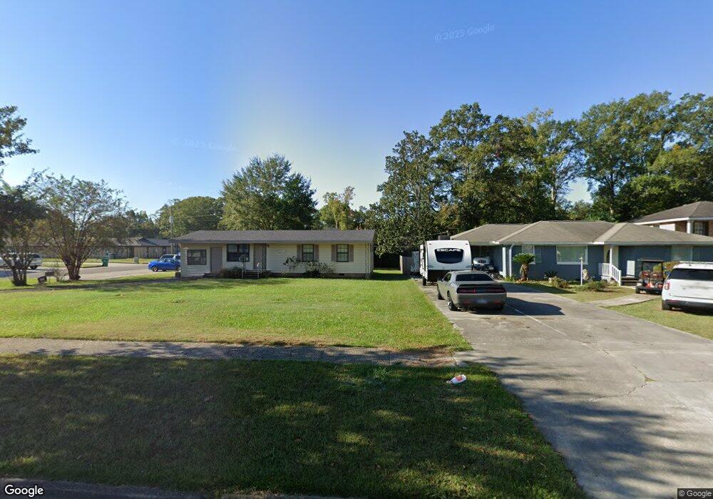 1101 Goodyear Blvd, Picayune, MS 39466 - photo 1