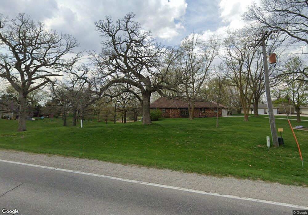 2007 E 12th St S, Newton, IA 50208 - photo 1