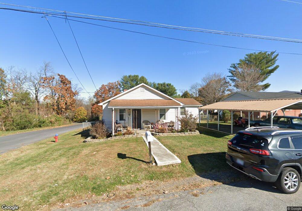 123 Carolina Ave, Waynesboro, VA 22980 - photo 1