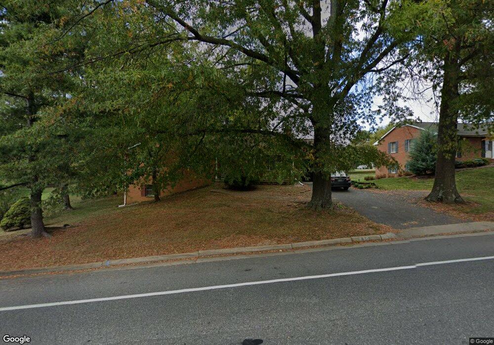 820 Blue Ridge Dr, Harrisonburg, VA 22802 - photo 1