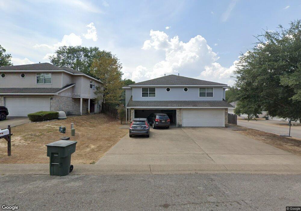 3133 Austin Woods Dr unit A B, Nacogdoches, TX 75964 - photo 1