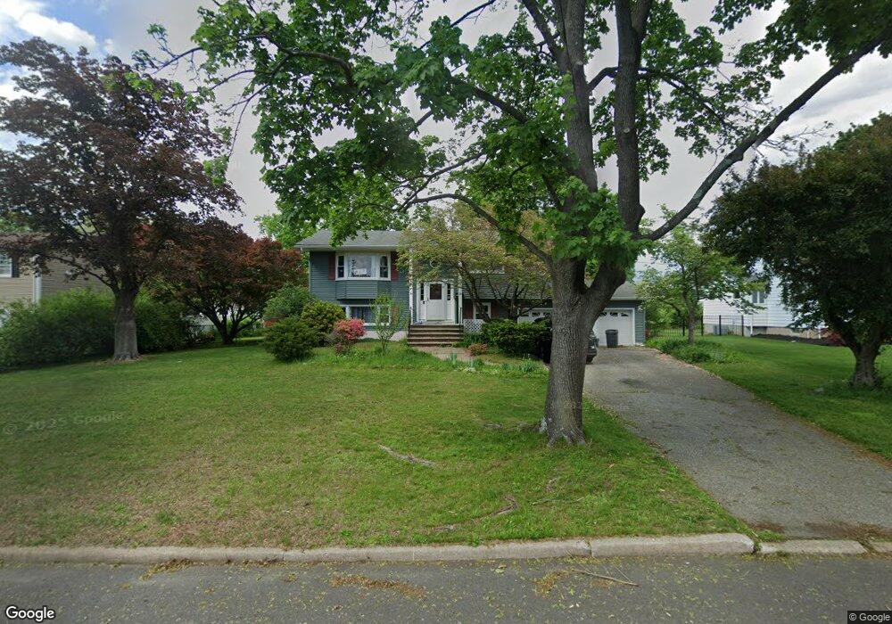 24 Colfax Dr, Pequannock, NJ 07440 - photo 1