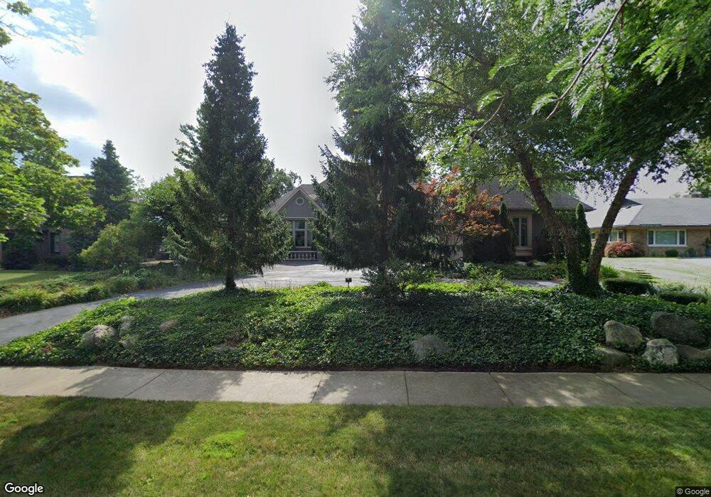 1415 Cambridge Rd, Lansing, MI 48911 - photo 1