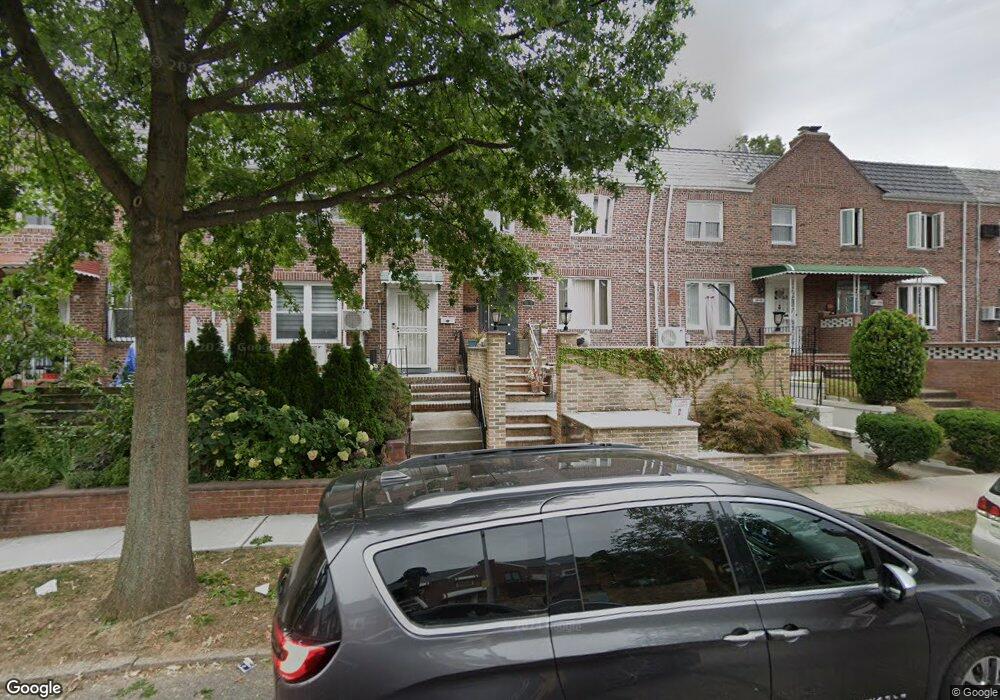 6915 173rd St, Fresh Meadows, NY 11365 - photo 1