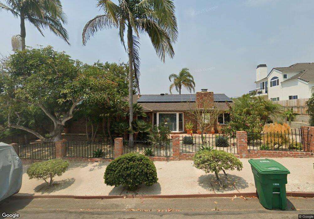 1320 Chinquapin Ave, Carlsbad, CA 92008 - photo 1