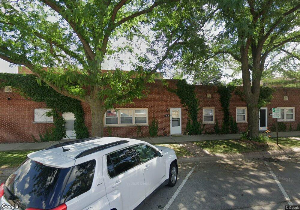 1611 Linden St, Des Plaines, IL 60018 - photo 1