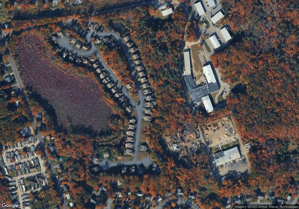 28 Tanglewood Ln, Rockland, MA 02370 - photo 1