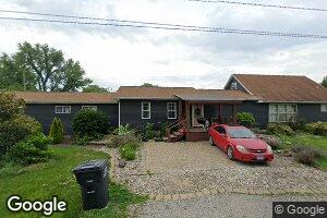 208 2nd St, Alma, IL 62807