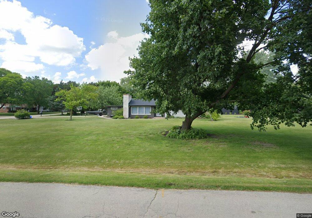 2000 Fairhaven Blvd, Elm Grove, WI 53122 - photo 1