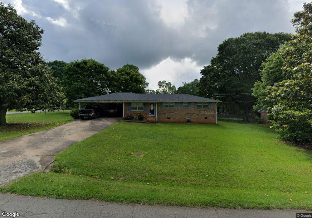 50 W Meadowcliff Cir, Carrollton, GA 30116 - photo 1