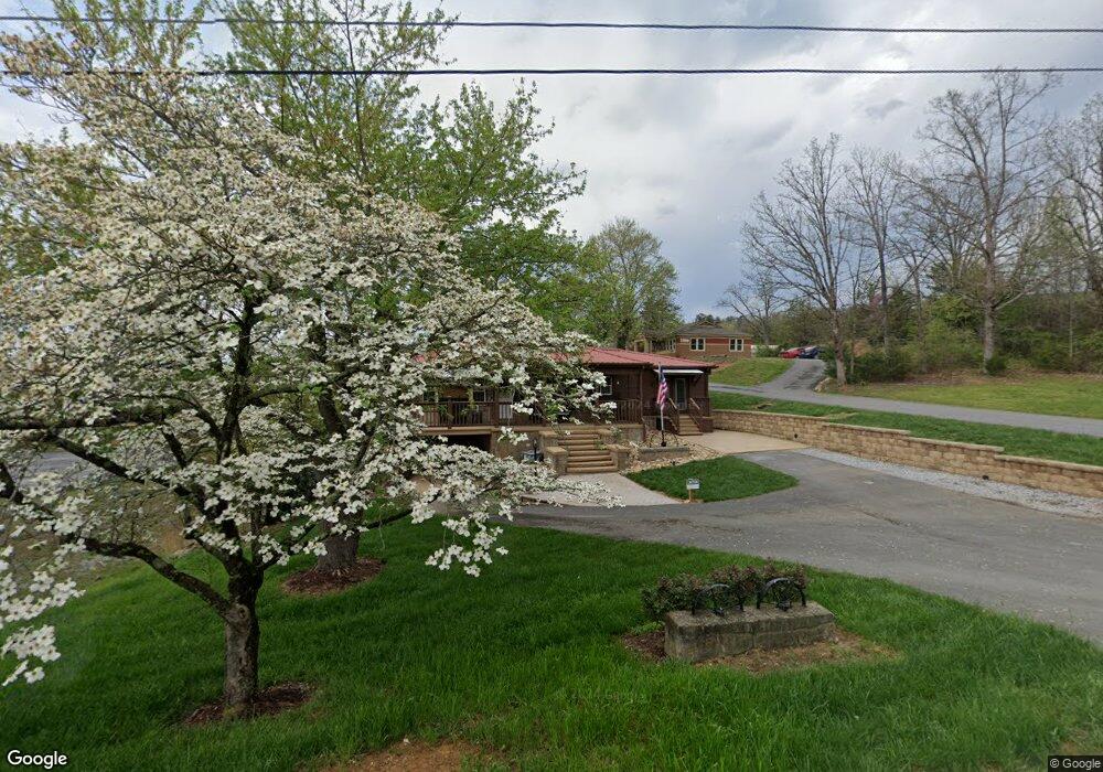 607 Sevier Ave, Pigeon Forge, TN 37863 - photo 1