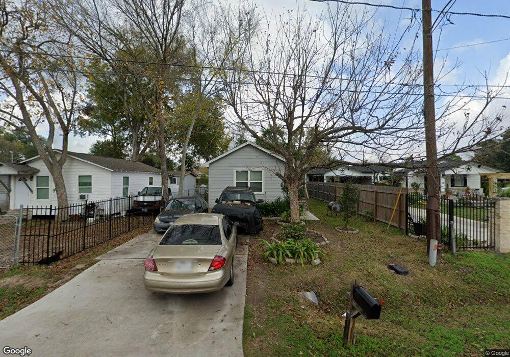 1038 Dewalt St, Houston, TX 77088 - photo 1