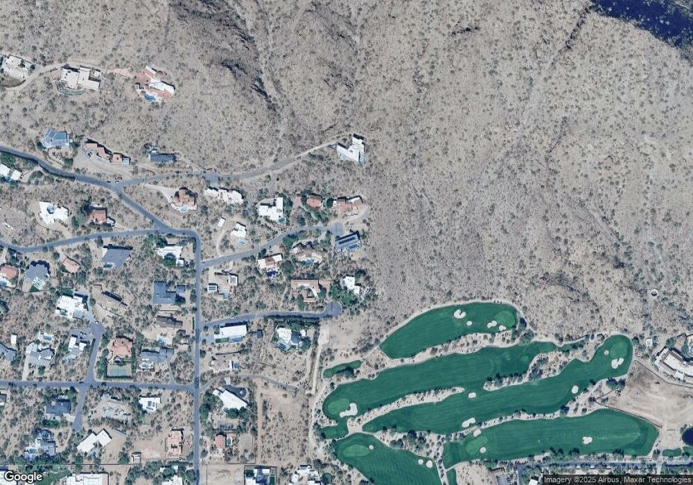 5655 E Wonderview Rd, Phoenix, AZ 85018 - photo 1