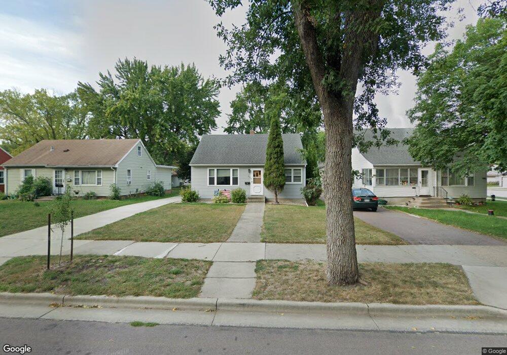 704 S Jefferson St, New Ulm, MN 56073 - photo 1