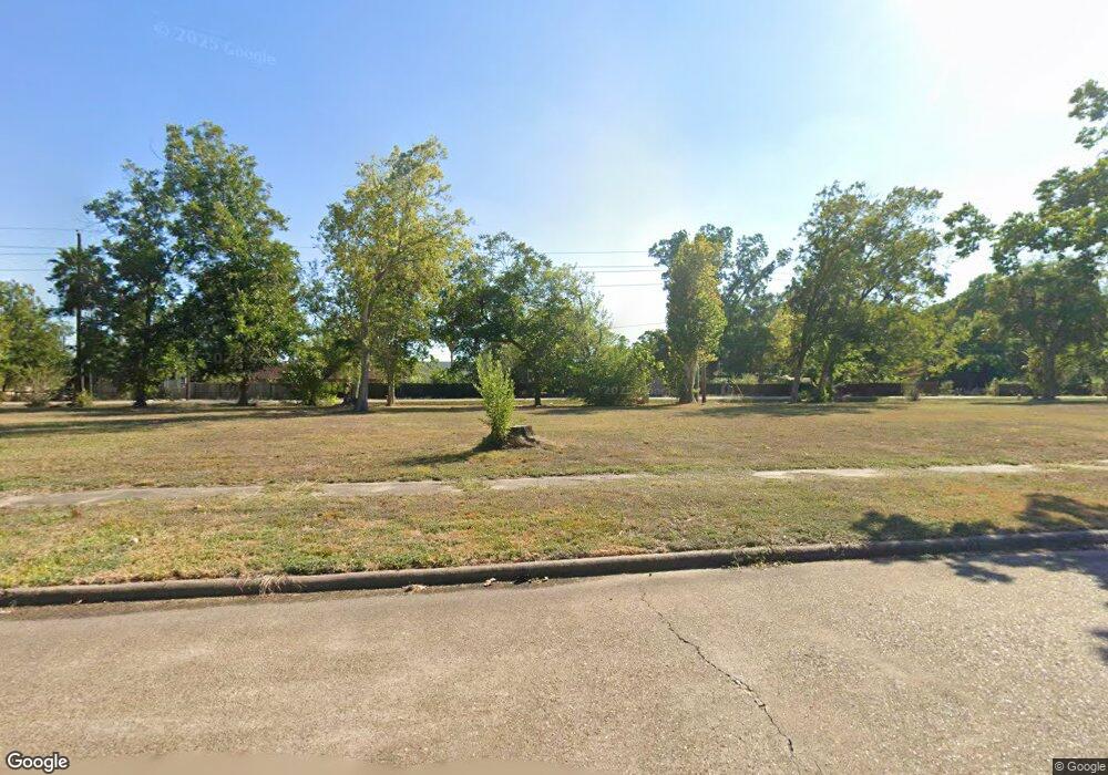 8127 Shady Arbor Ln, Houston, TX 77040 - photo 1