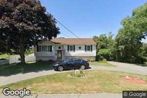31 Slade St, Somerset, MA 02725