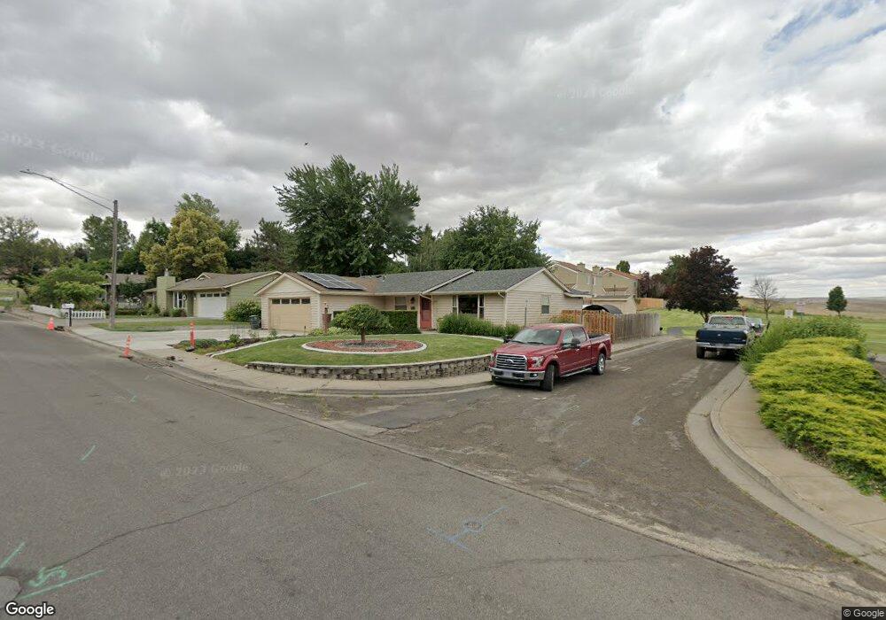 2010 SW Quinney Ave, Pendleton, OR 97801 - photo 1