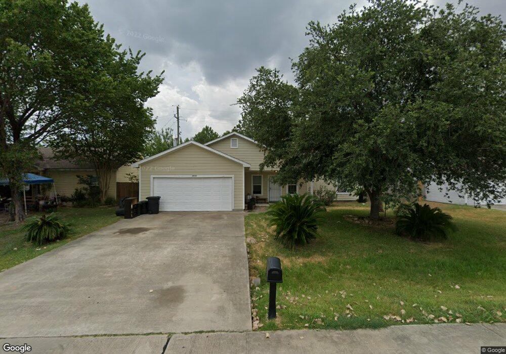2518 Fallen Pine Ln, Houston, TX 77088 - photo 1