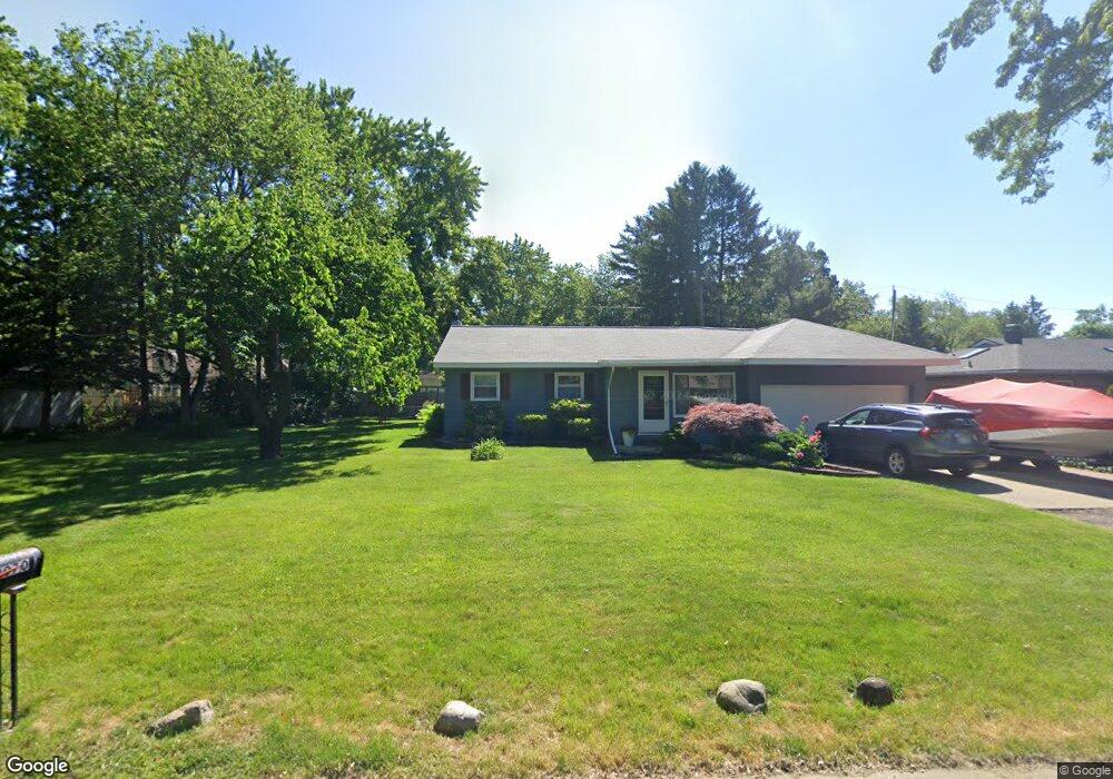 4079 Circle Blvd, West Bloomfield, MI 48323 - photo 1