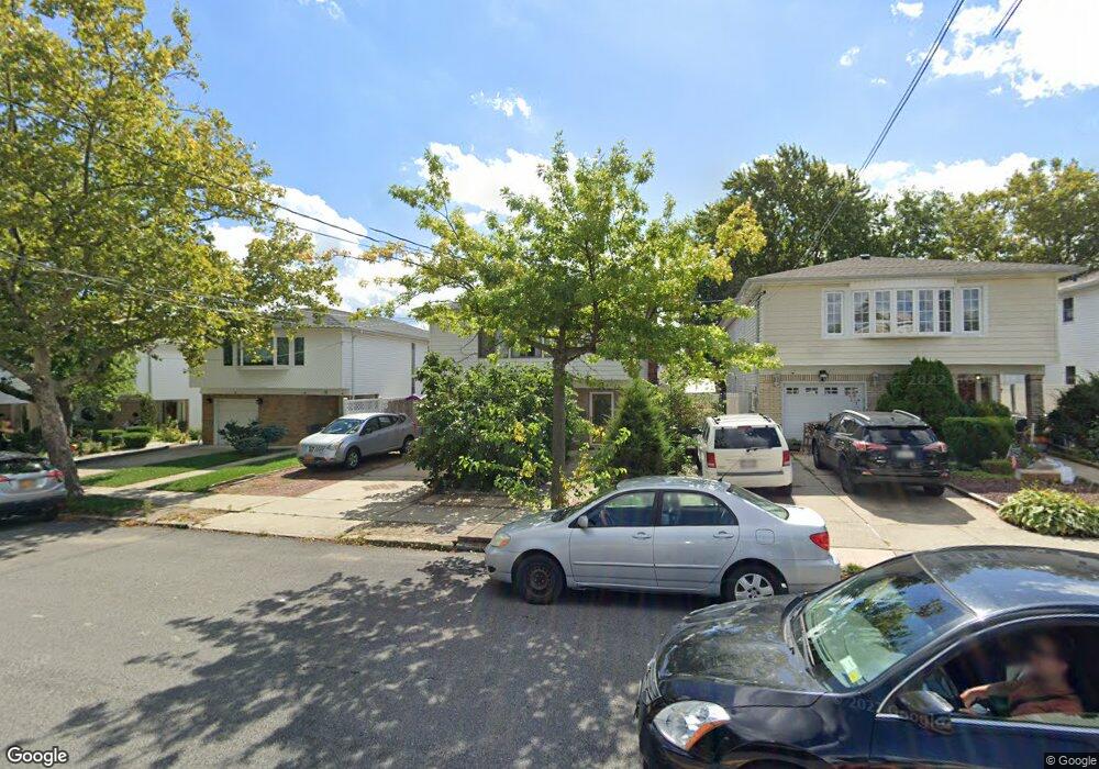 76 Genesee Ave, Staten Island, NY 10308 - photo 1