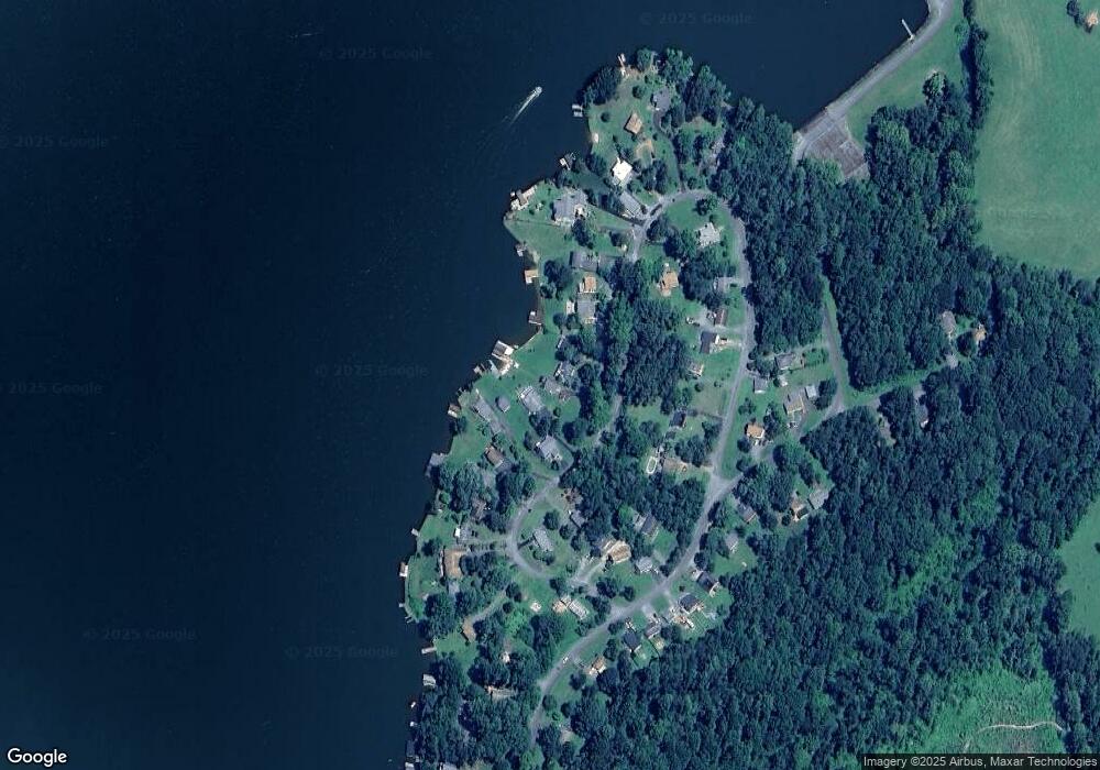 161 Lakeview Cir, Louisa, VA 23093 - photo 1