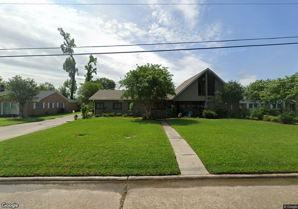 927 Terry Ln, Lake Charles, LA 70605 - photo 1
