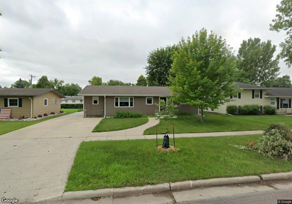 90 28th Ave N, Fargo, ND 58102 - photo 1