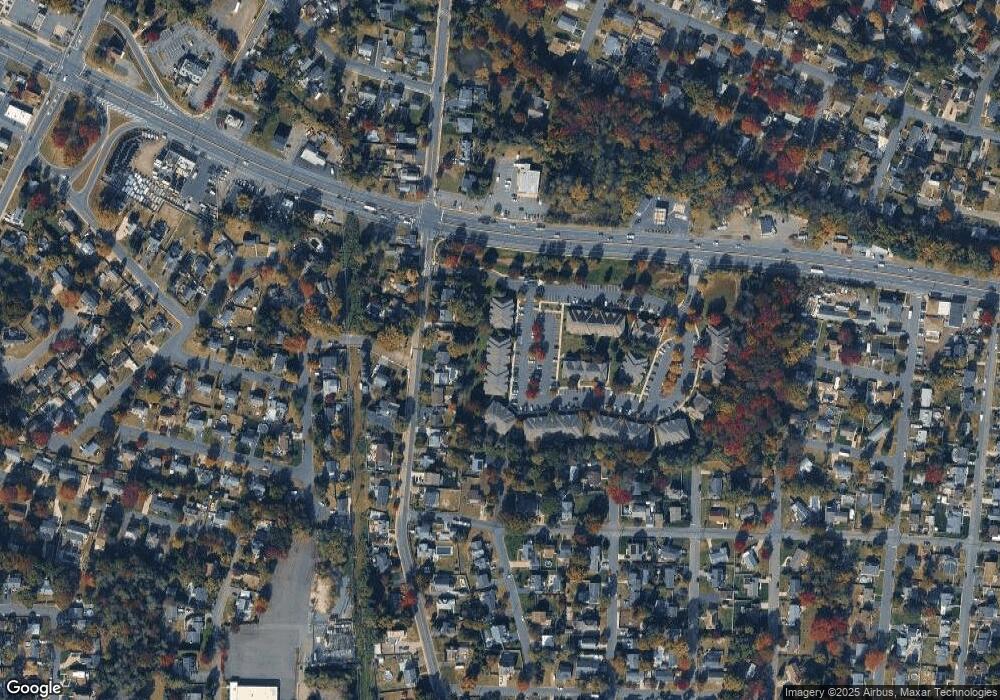 206 Wedgewood Cir, Belford, NJ 07718 - photo 1