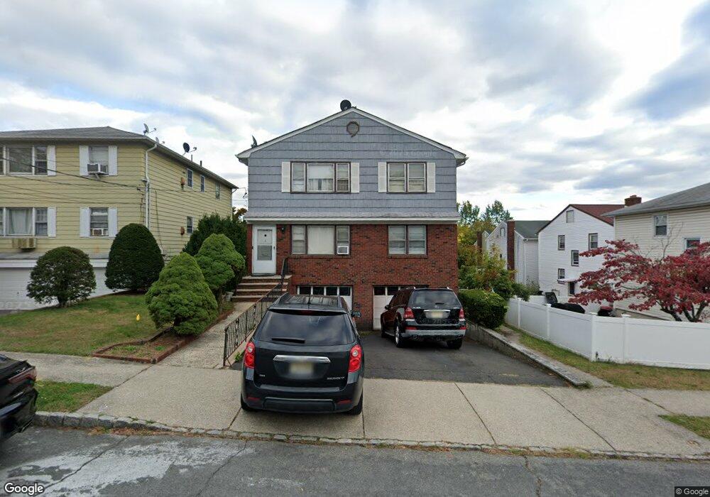 8 Troy Ct, Maplewood, NJ 07040 - photo 1