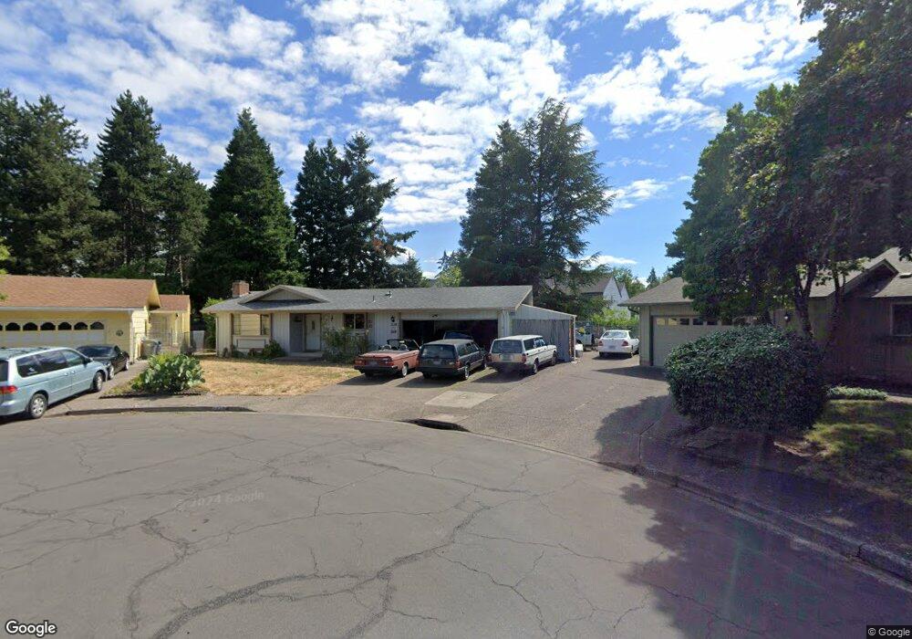 1118 Sequoia Ave, Springfield, OR 97477 - photo 1