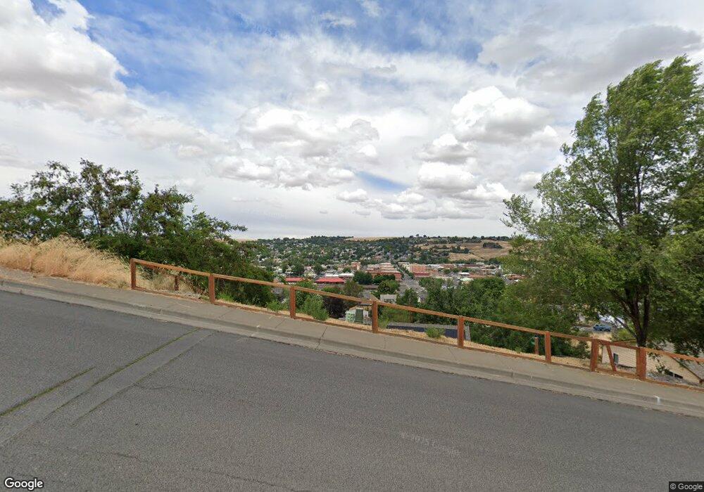 824 SW 1st St, Pendleton, OR 97801 - photo 1