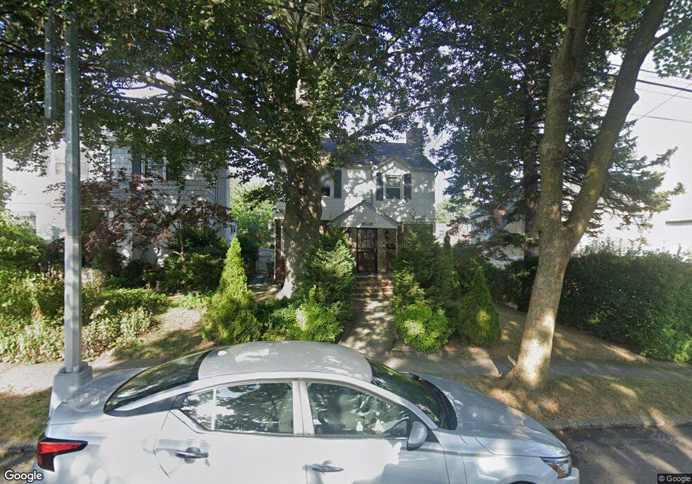 8232 166th St, Jamaica, NY 11432 - photo 1