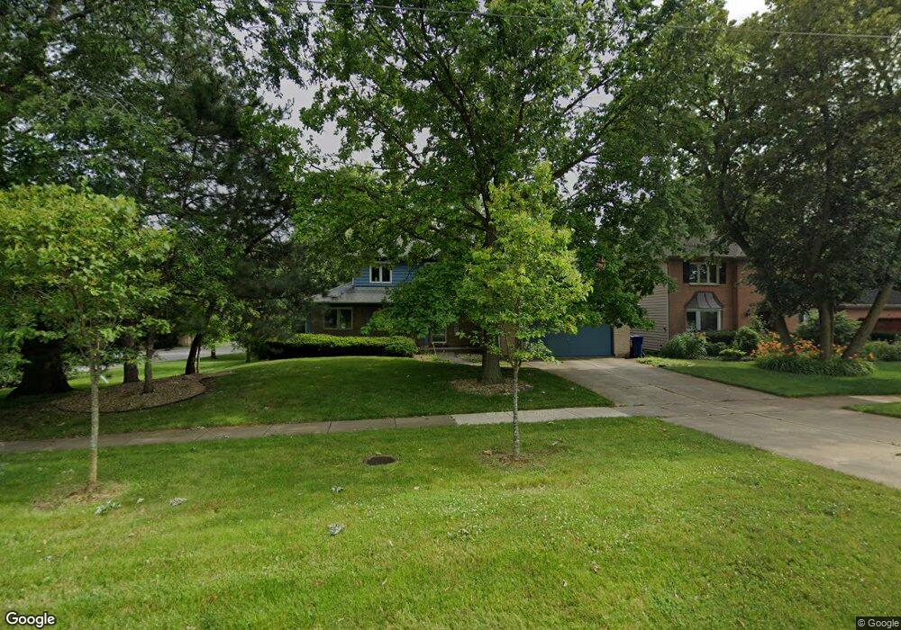 2 W Bauer Rd, Naperville, IL 60563 - photo 1