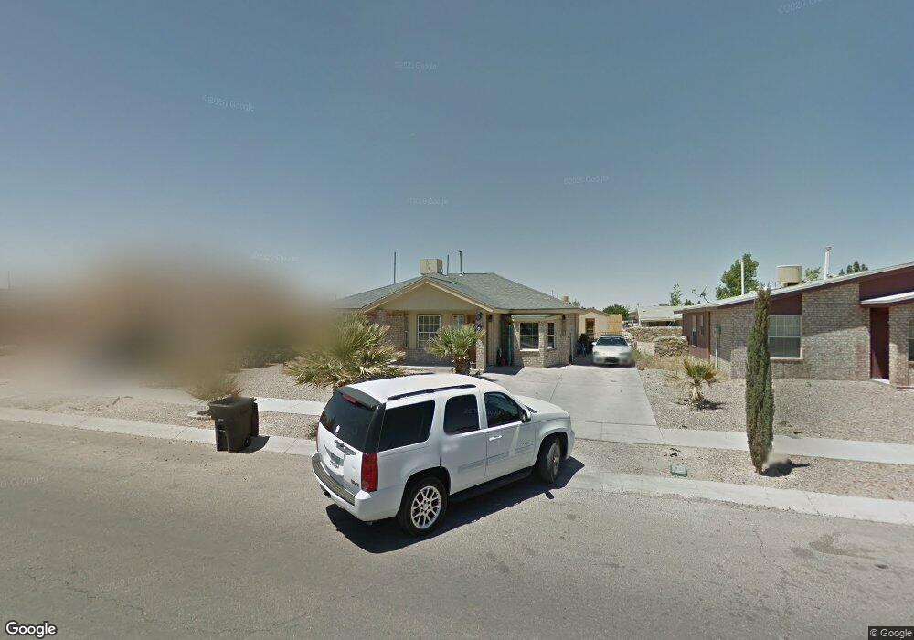 313 Tierra Linda Dr, Horizon City, TX 79928 - photo 1