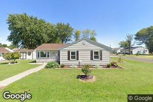 914 S Monroe St, Vandalia, MO 63382