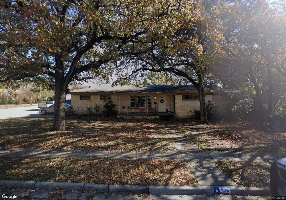 936 Glenda Dr, Bedford, TX 76022 - photo 1