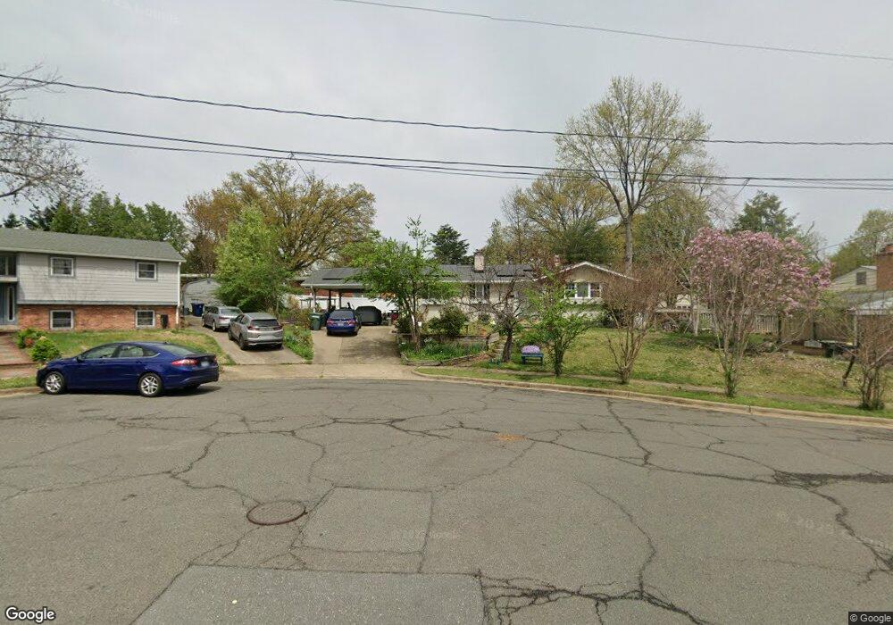 2939 Nob Hill Ct, Alexandria, VA 22314 - photo 1