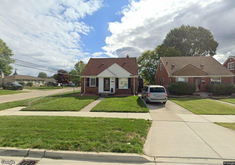 27390 Leroy St, Roseville, MI 48066 - photo 1