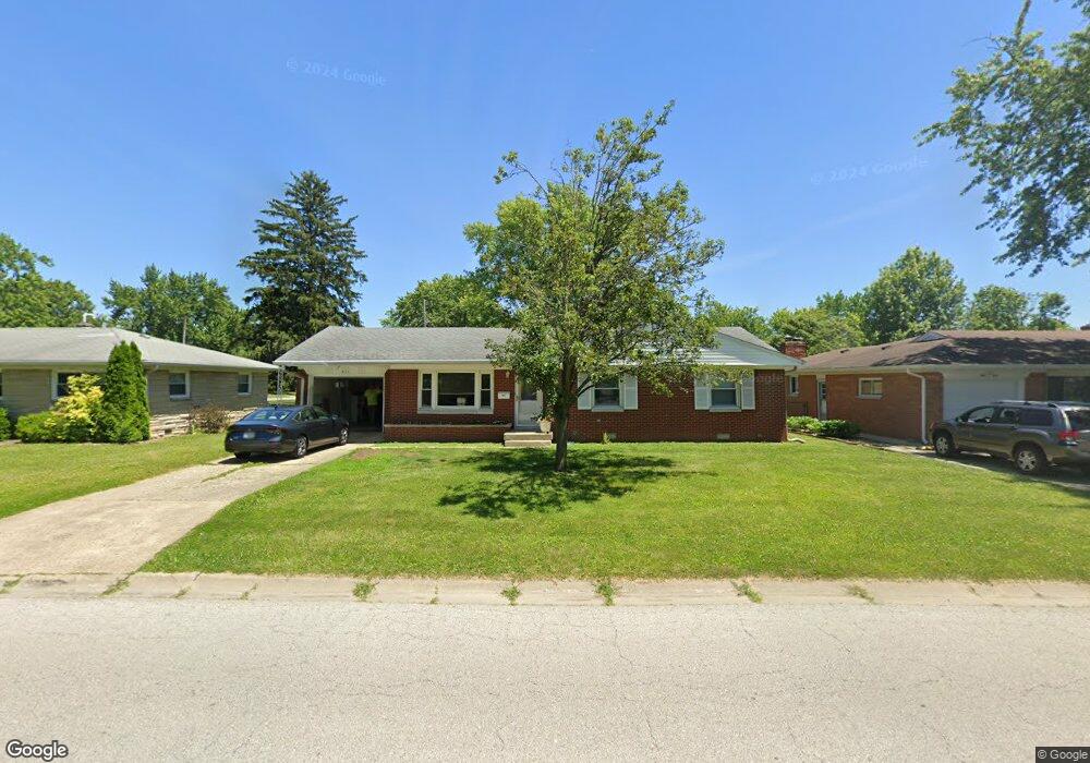 411 Simmons St, Plainfield, IN 46168 - photo 1