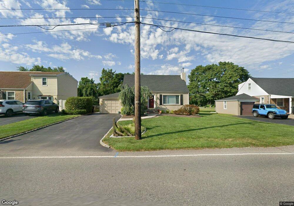 14 E Township Line Rd, Norristown, PA 19401 - photo 1