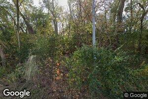 3041 Scott Cir, Omaha, NE 68112